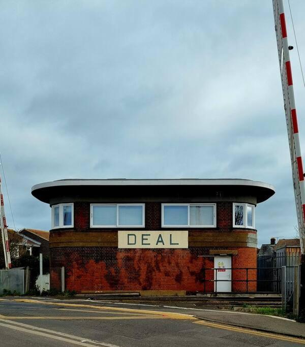 Rock House Deal Kent, Central Eclectic Boho Seaside Villa Exterior photo